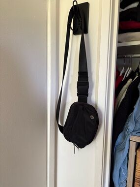 lululemon athletica Black Crossbody Sling Bag